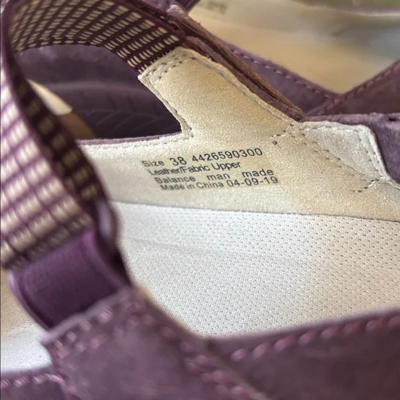 Dansko Raeann Burgundy Canvas Suede Trim Mary Jane Shoes Size EU 38 - Picture 8 of 8